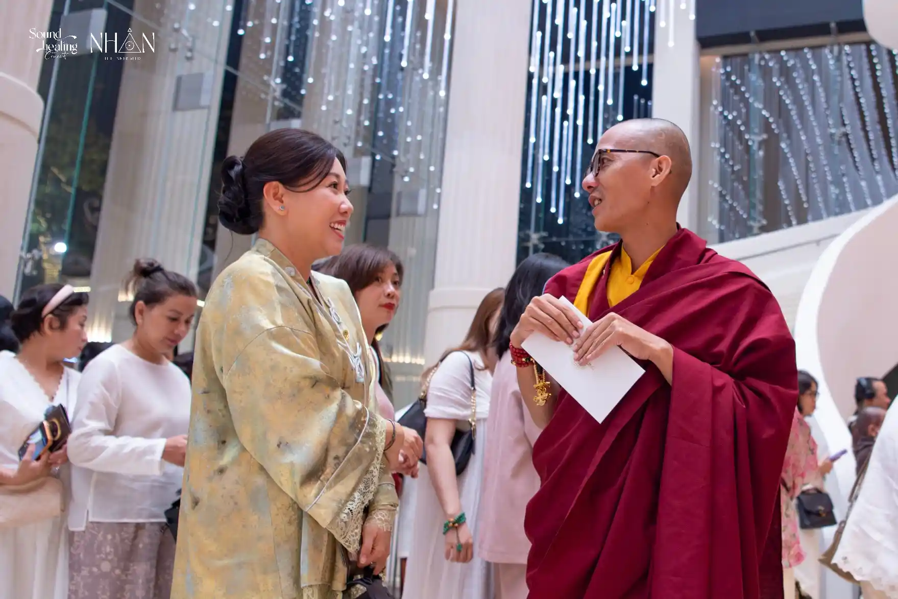 Khoảnh khắc đêm hòa nhạc tụng ca chân ngôn — Sound Healing Concert 2026 Hà Nội